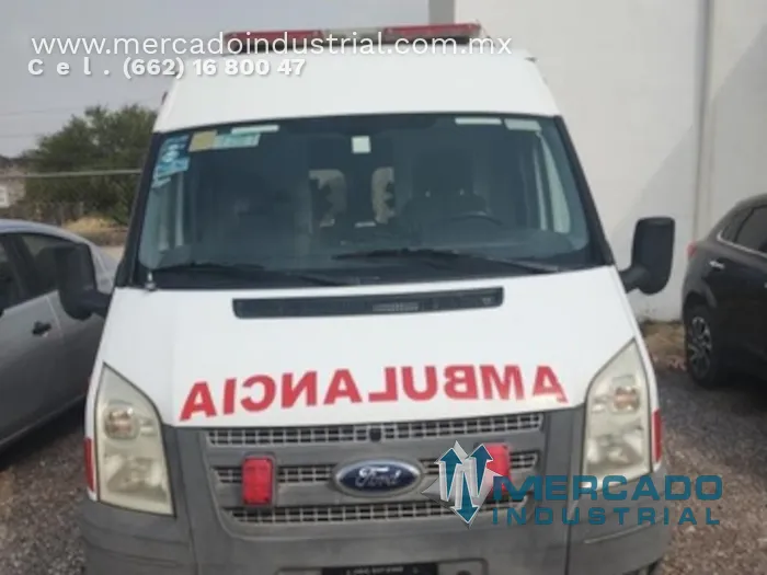 Ambulancia cabina ford 2013 modelo AB/72 marca Quiroga