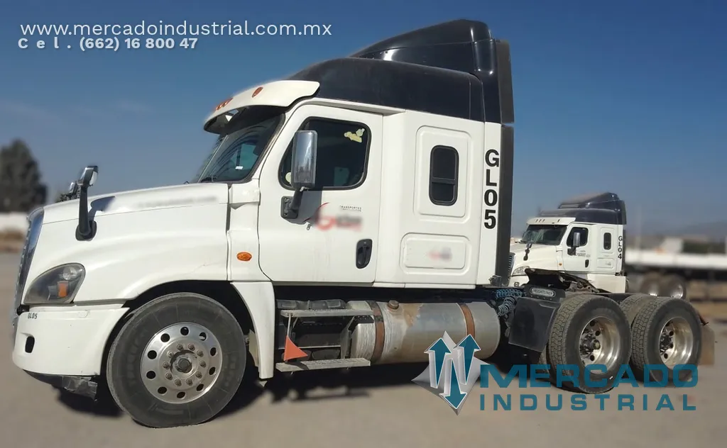 Tractocamión FREIGHTLINER 2018