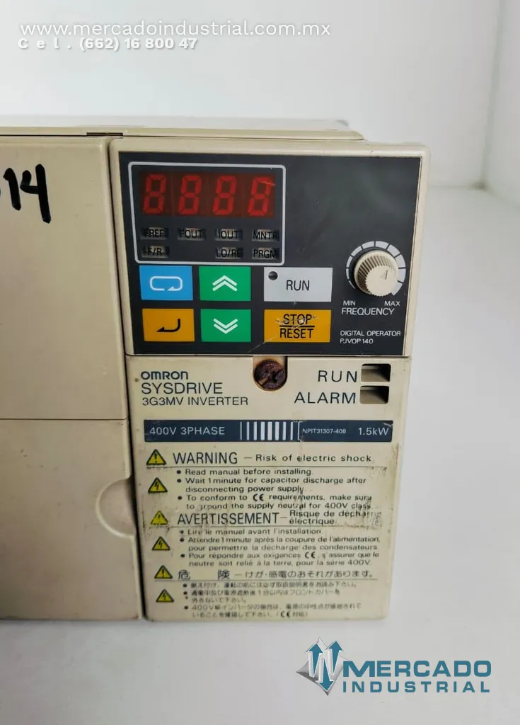 Variador de frecuencia AC 1.5 KW 380-460V modelo 3G3MV-C4037 marca OMRON