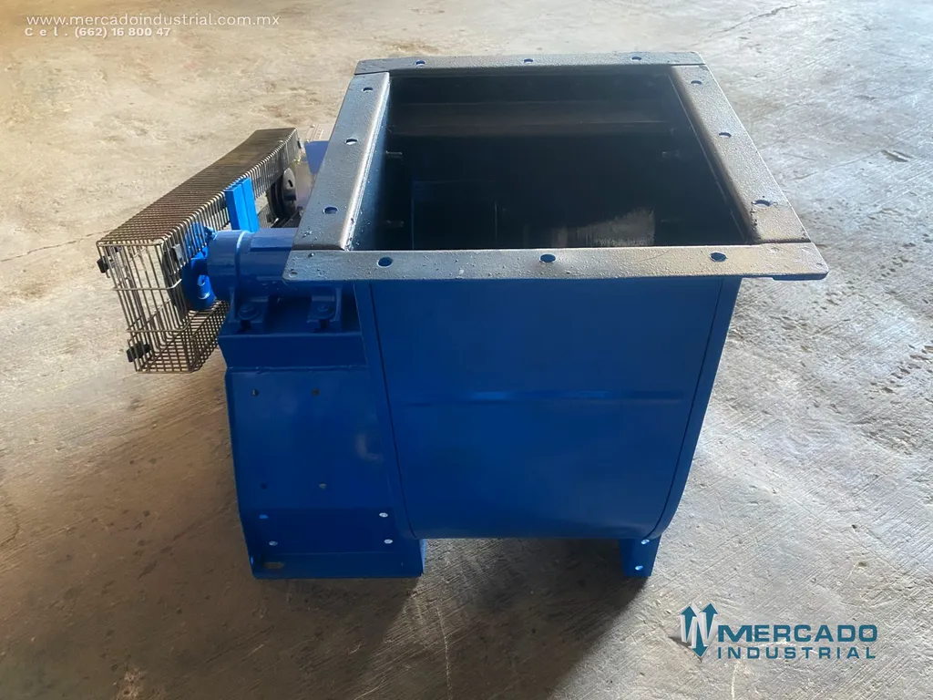 Blower de 10" x 11 3/4" modelo CHB 13 TRAT TERM marca CBI