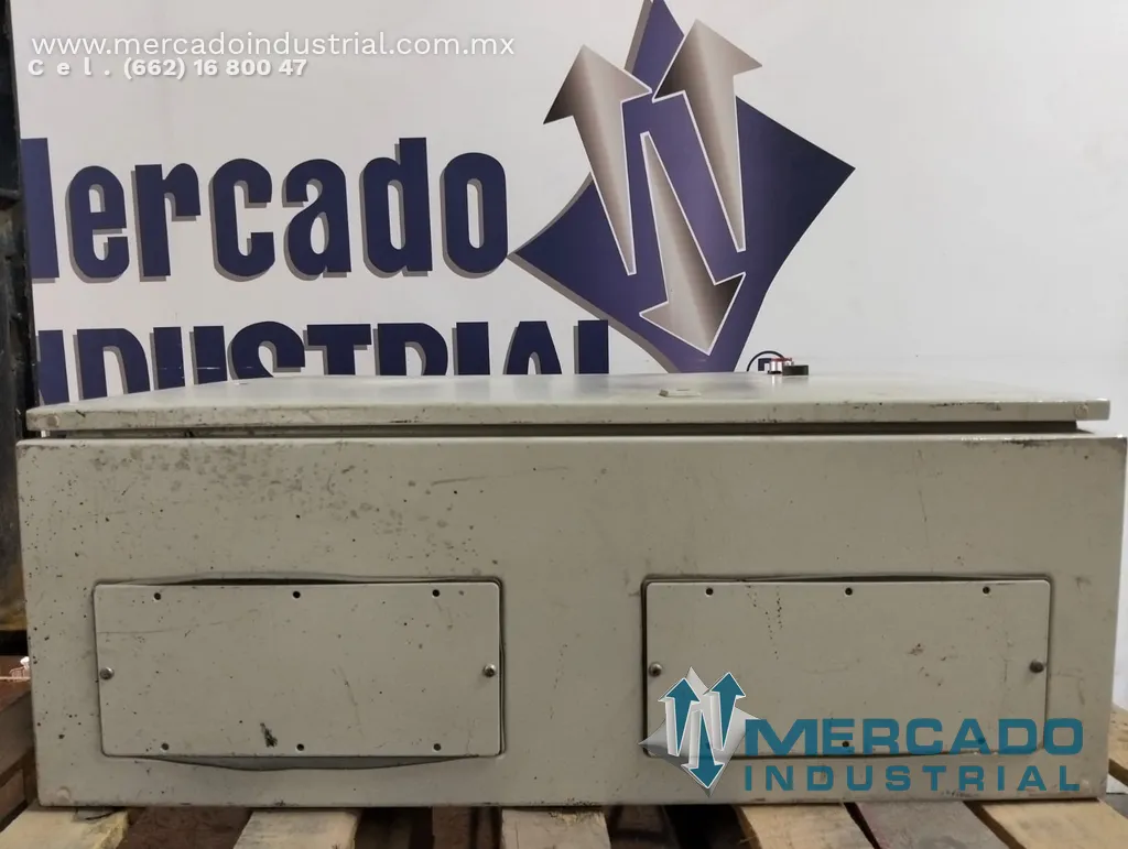Arrancador a tensión reducida de 50 a 60 HP en 440V de 0.80 x 0.60 x 0.32m