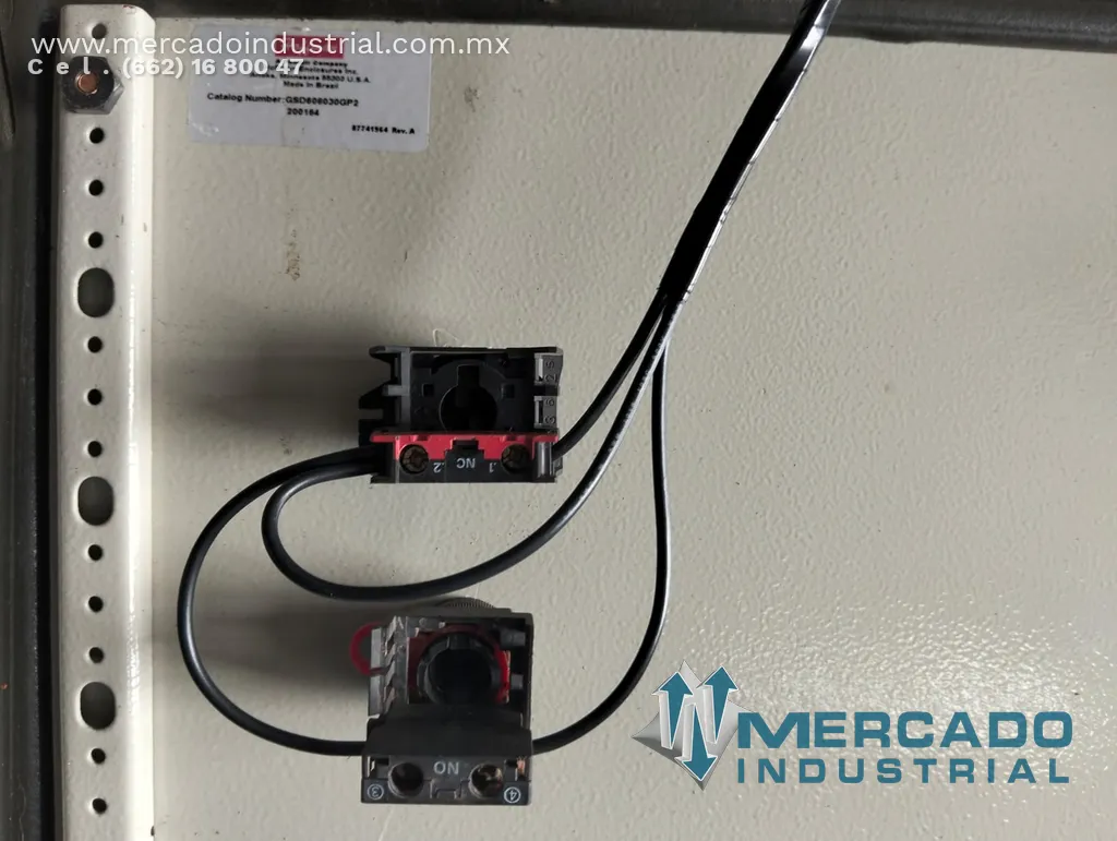 Arrancador a tensión reducida de 50 a 60 HP en 440V de 0.80 x 0.60 x 0.32m