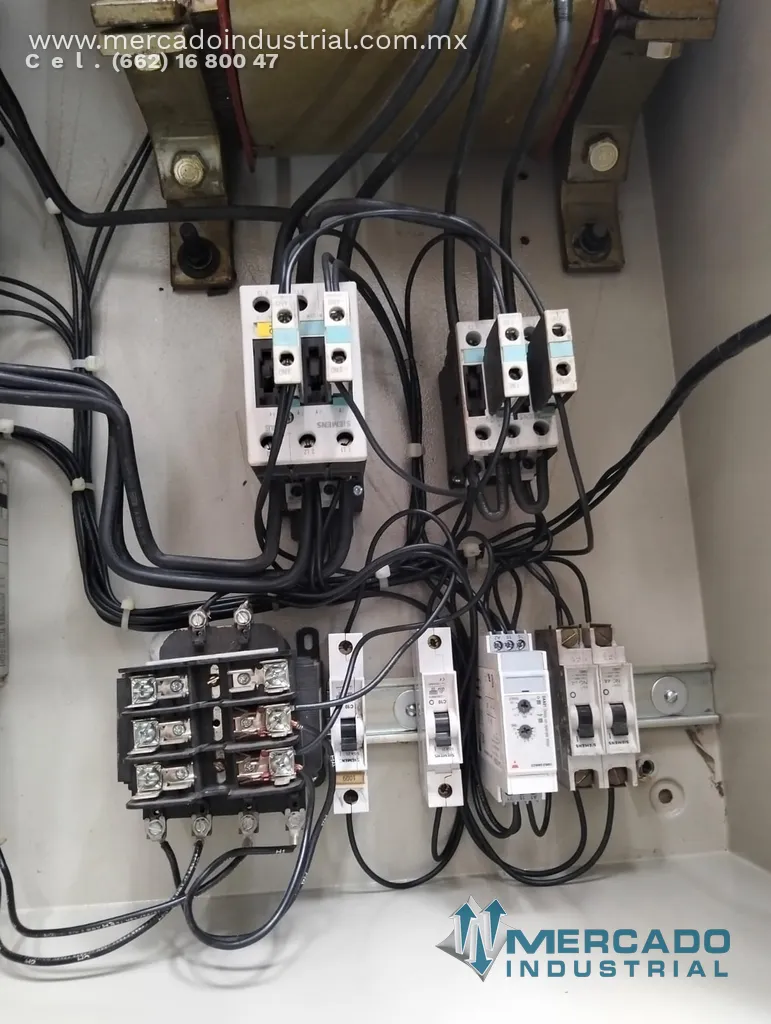 Arrancador a tensión reducida de 50 a 60 HP en 440V de 0.80 x 0.60 x 0.32m