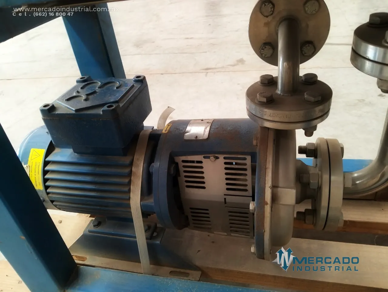 Bomba centrífuga de acero inoxidable 1 3/4 x 2 1/4" 1.5 kW modelo HD 25-160/E.020 marca SALVATORE