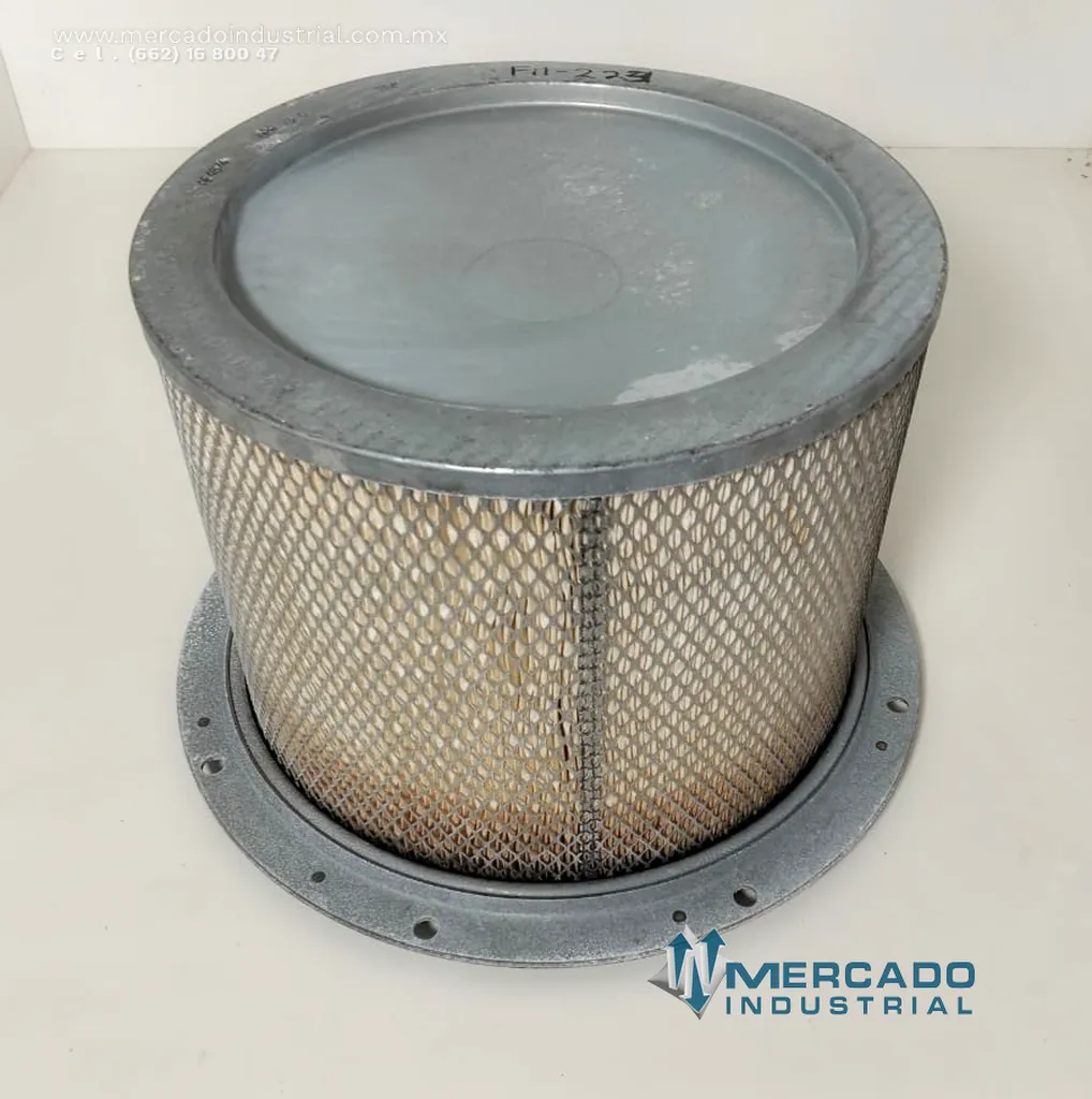 Filtro de aire modelo AF4874 marca FLEETGUARD