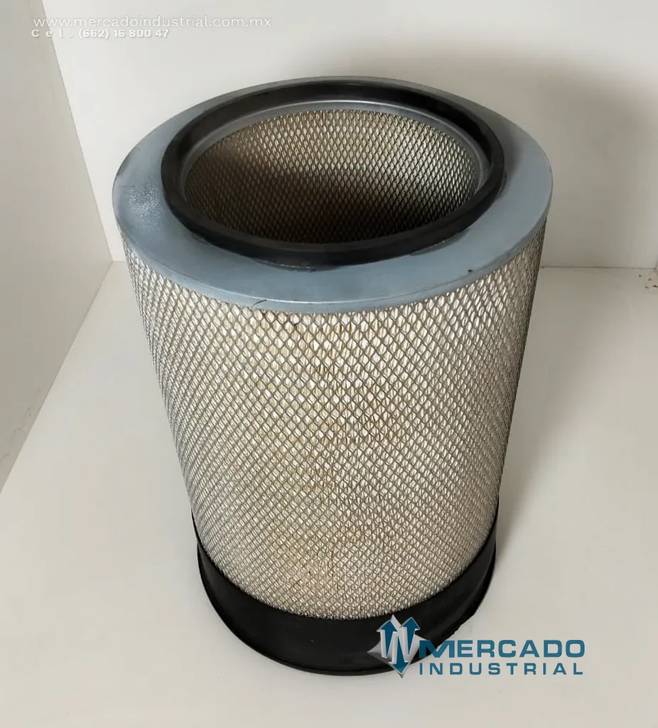 Filtro de aire modelo P124867 marca DONALDSON