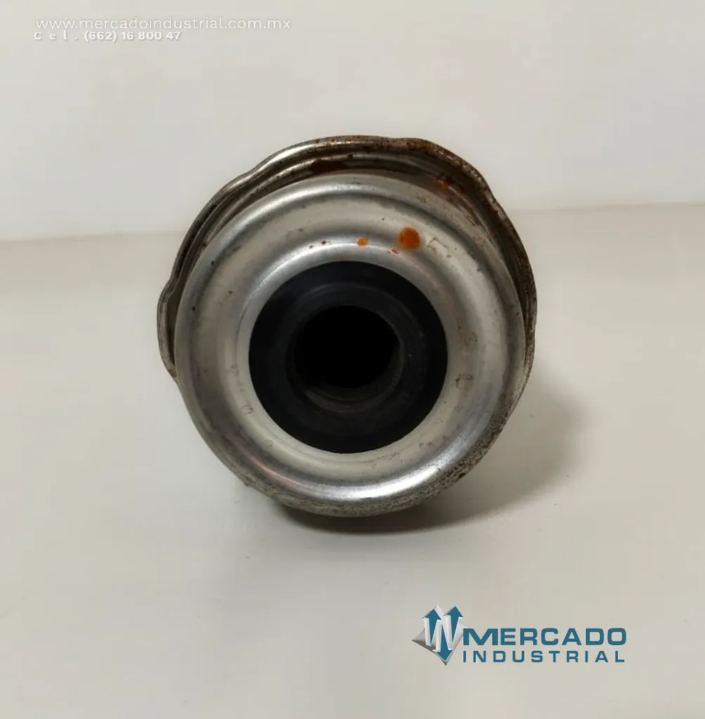 Filtro de separador de agua y gasolina modelo FS19976 marca FLEETGUARD