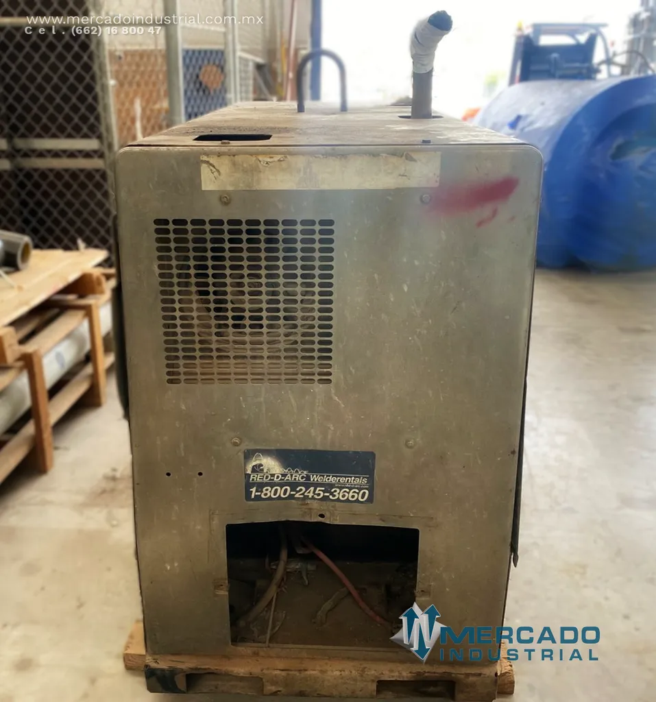 Generador soldador de diésel 20 kW modelo D400 marca RED-D-ARC-WELDER