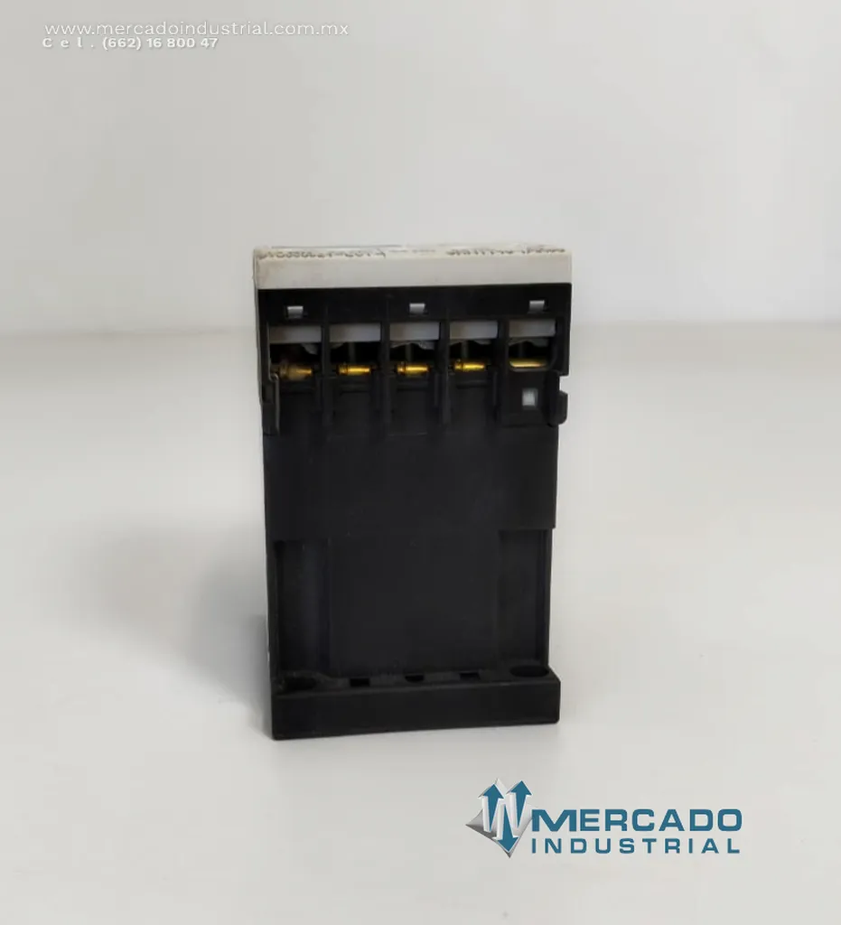 Contactor auxiliar de 4 contactos 10 AMP 690V modelo 3RH1140-1AK60 marca SIEMENS