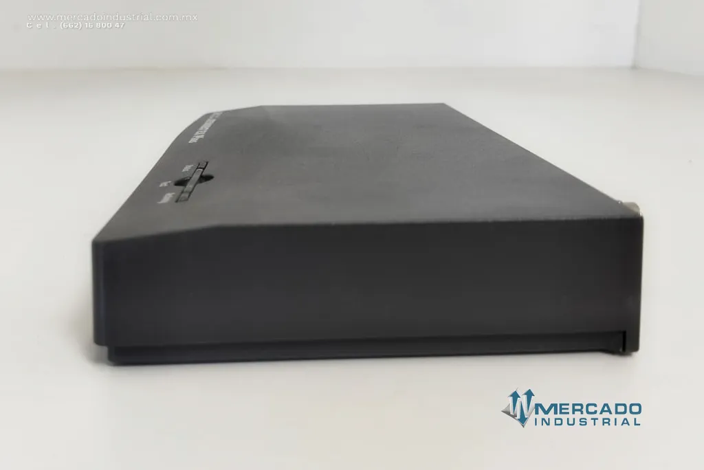Servidor de impresión externo modelo JetDirect EX PLUS marca HP