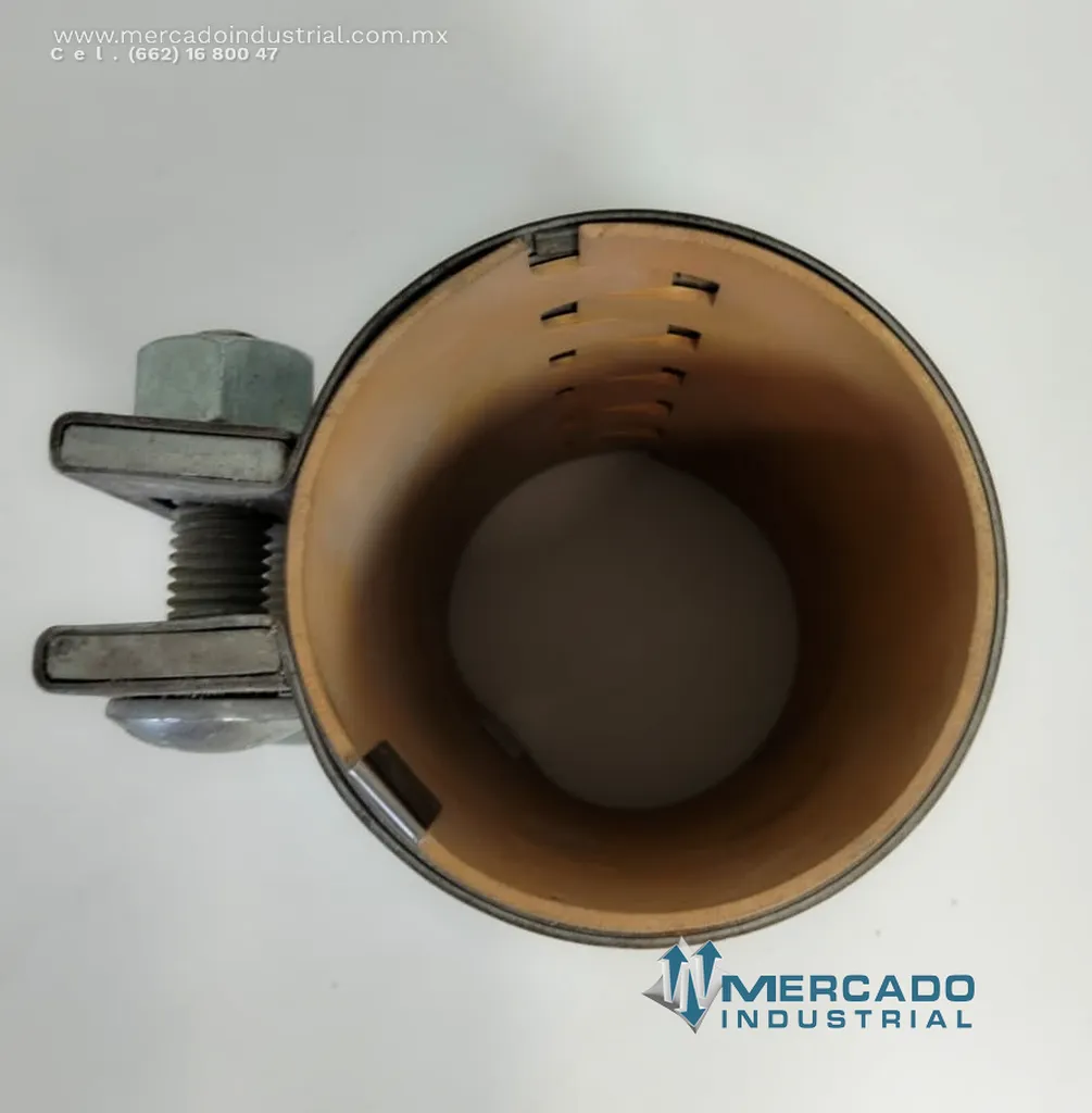 Acoplador de tubería de acero galvanizado 3 1/2'' marca METFLO