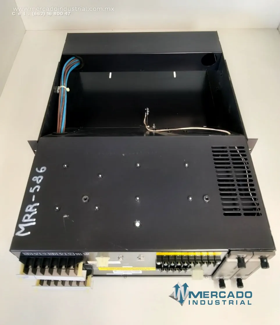 Power entry panel 120/240 V AC 25 A modelo IEPEP03 marca BAILEY