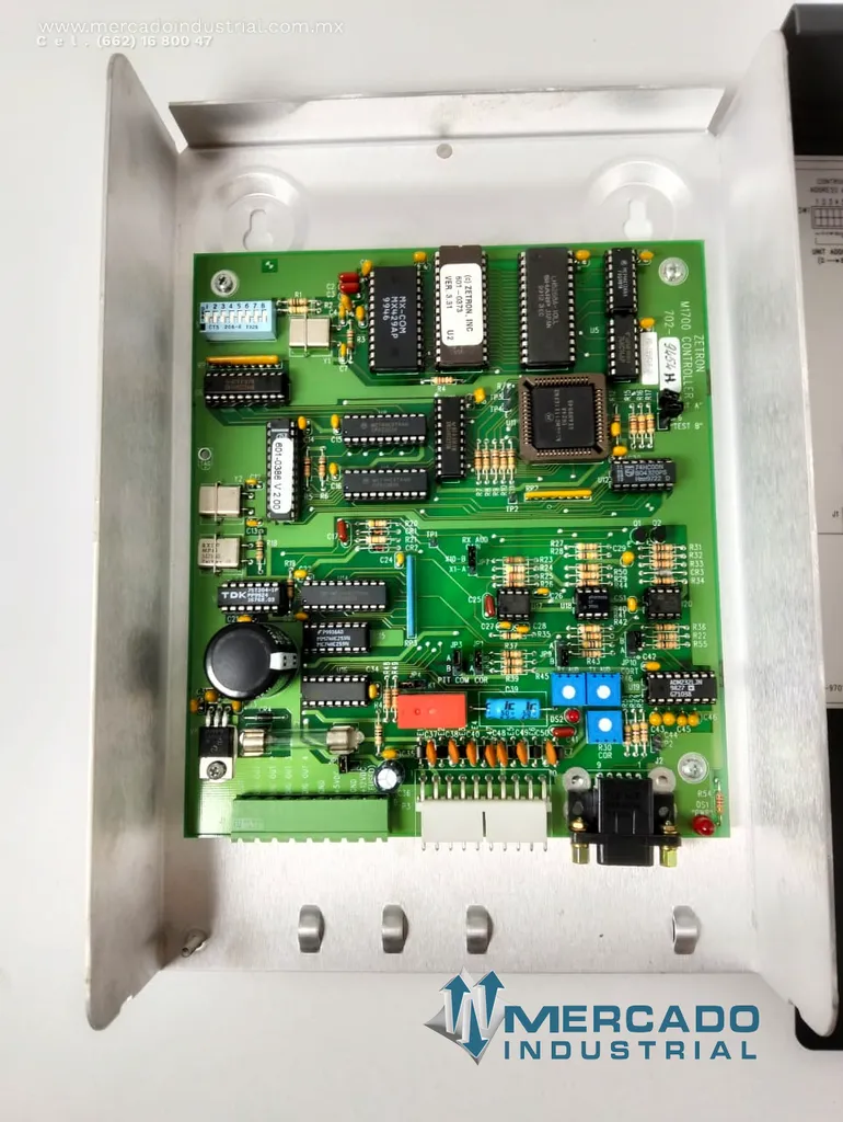 Controlador de sistema 13.8vdc modelo 1700 marca Zetron