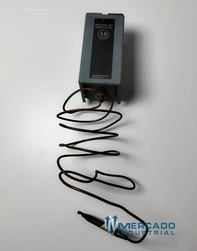 Control de temperatura electromecánico 600VAC parte 837-A9X15A marca Allen Bradley