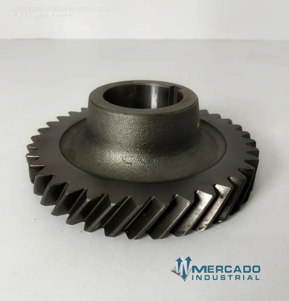Engranaje helicoidal 2 3/16" marca Tremec