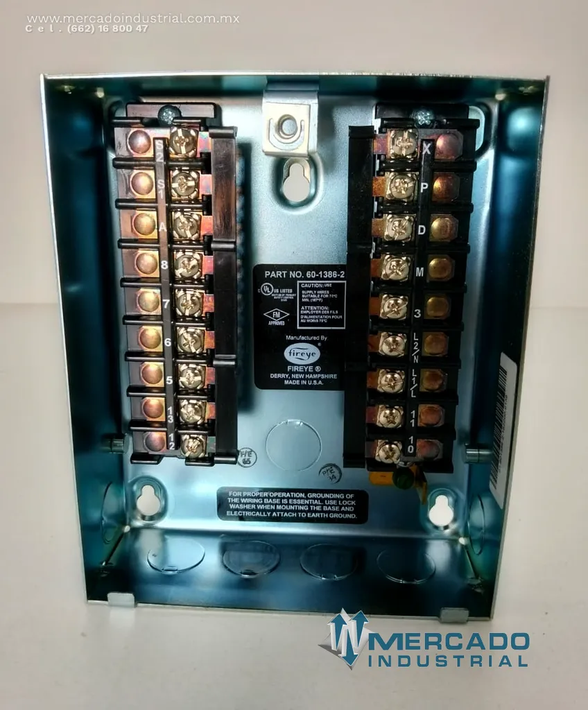 Base de cableado cerrada 120 VAC parte 60-1386-2 marca Fireye