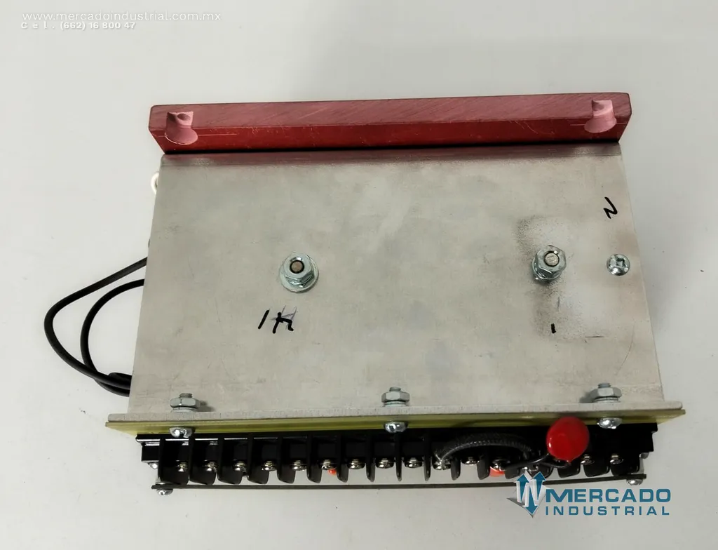 Modulo de puente y control parte 4006L1099AGG004 marca General Electric