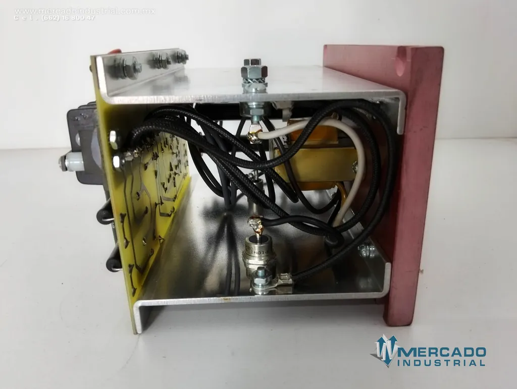Modulo de puente y control parte 4006L1099AGG004 marca General Electric