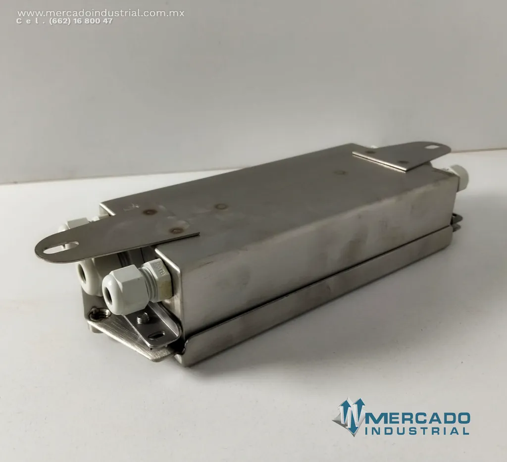 Caja sumadora de celdas de carga modelo AJB641S marca Mettler Toledo