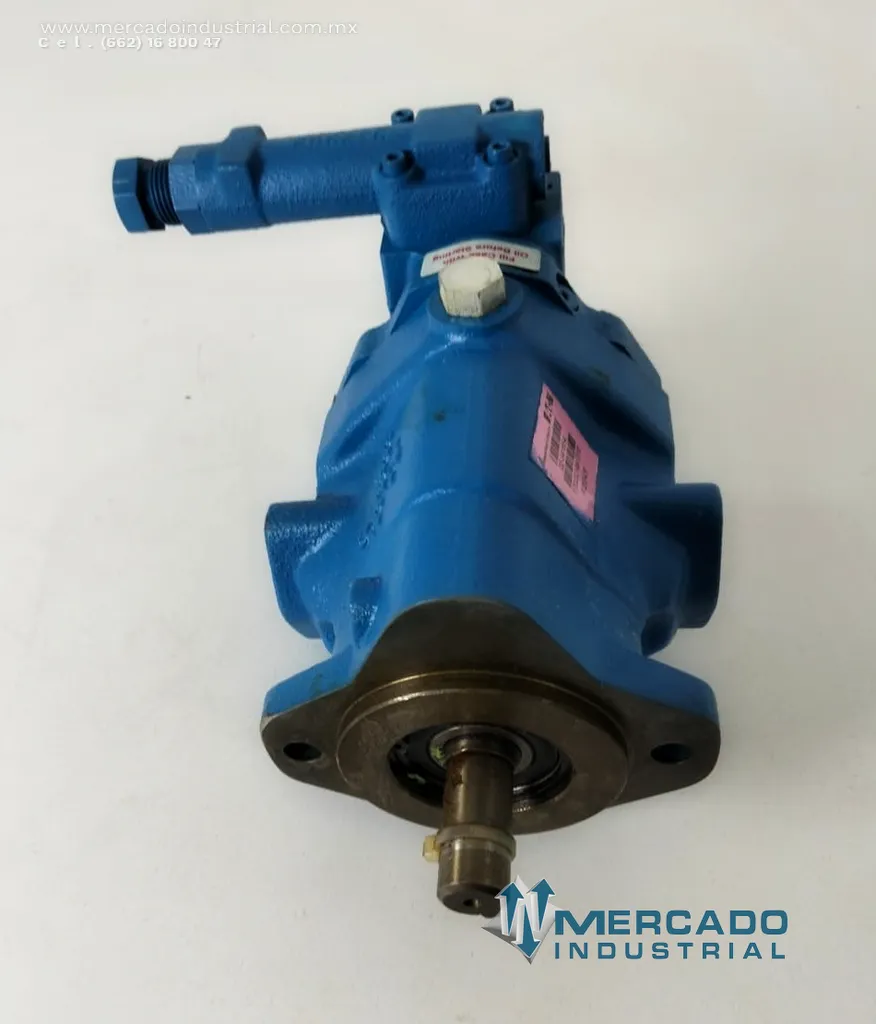Bomba hidráulica de pistones axiales de caudal variable 3000 PSI 3000 RPM modelo PVQ13-A2R marca Eaton