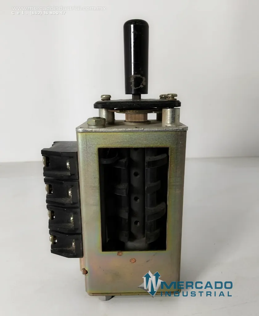 Interruptor maestro 600V modelo IC3012M151EB4C07 marca General electric