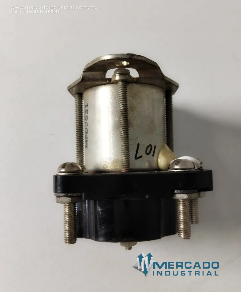 Relé de potencia 50 AMP 28 VDC 2 polos modelo 6041H222 marca Eaton
