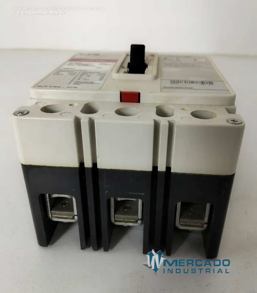 Interruptor termomagnético industrial 30 AMP 480VAC 3 polos parte EHD3030L marca Eaton