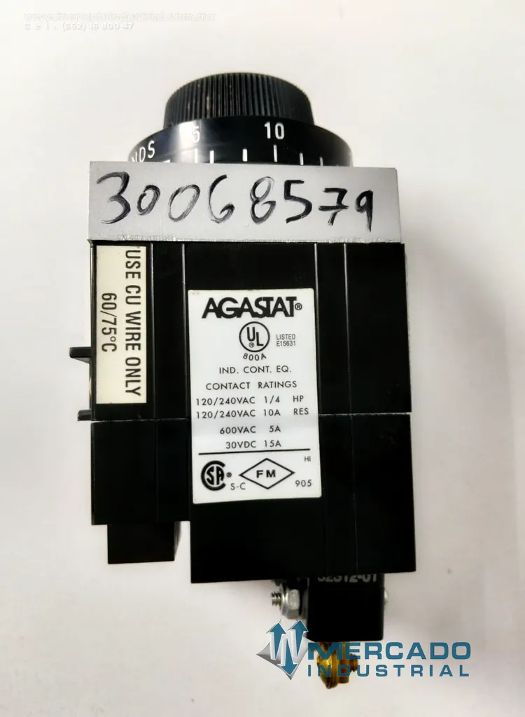 Relé temporizador electromecánico 600 VAC 15 A modelo 7022ADT marca AGASTAT