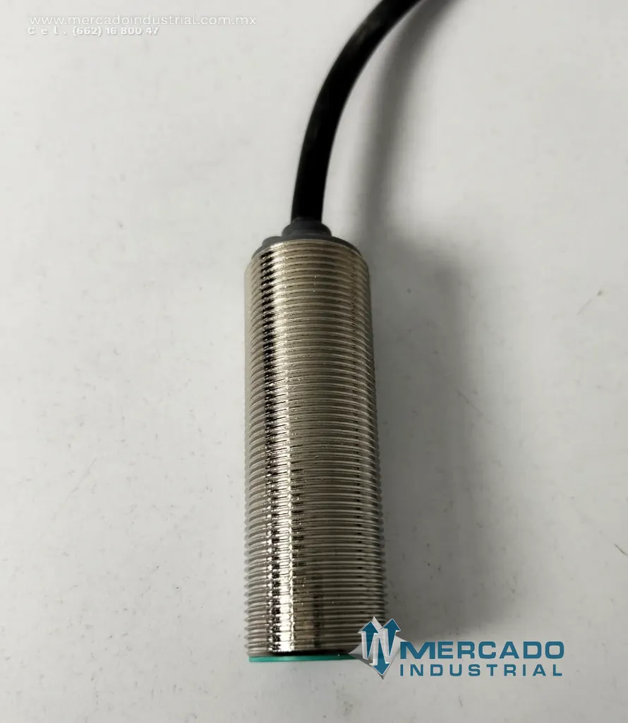 Sensor inductivo de proximidad 200 mA 30 VDC modelo NBB5-18GM50-E2 marca Pepperl+Fuchs
