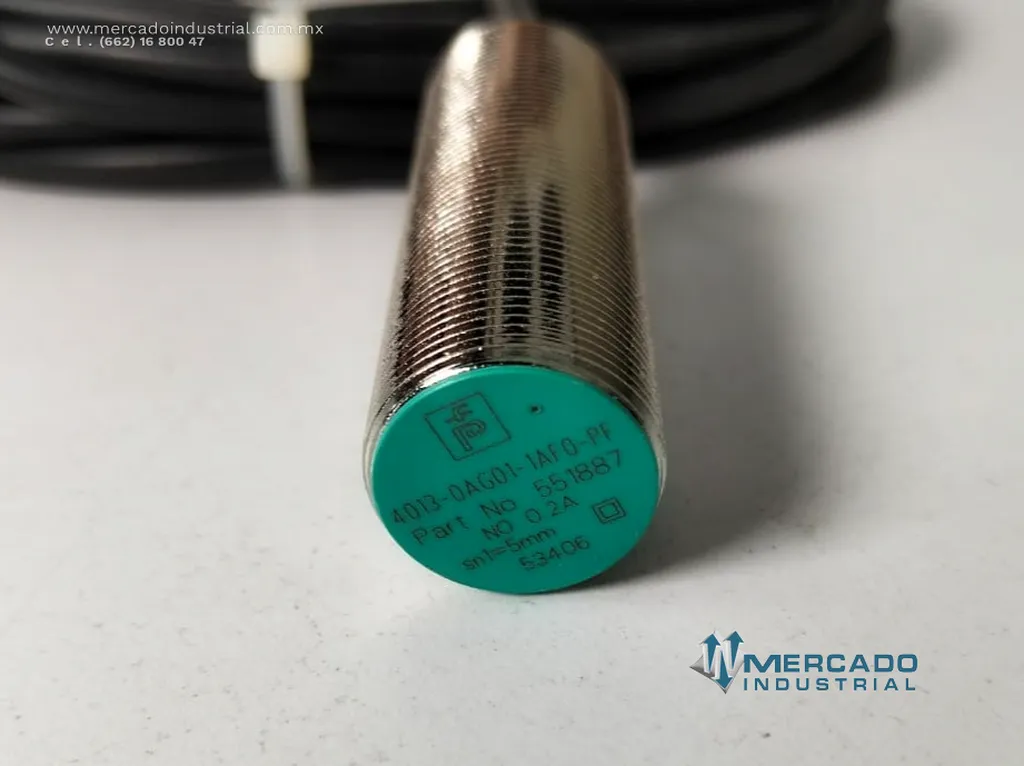 Sensor inductivo de proximidad 200 mA 30 VDC modelo NBB5-18GM50-E2 marca Pepperl+Fuchs