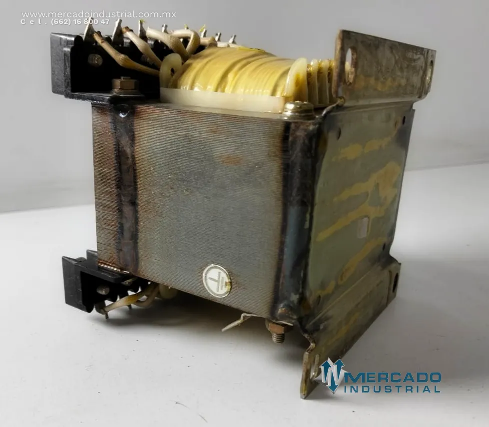 Autotransformador 5 A 32 V modelo 4AM5170-7AA marca Siemens
