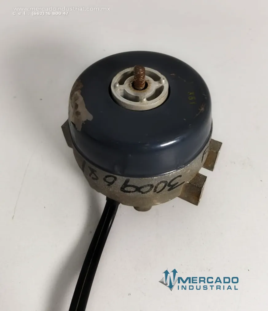 Motor eléctrico 1550 RPM 6 W 208/240 V modelo EA33BMJRT-3922 marca EMERSON
