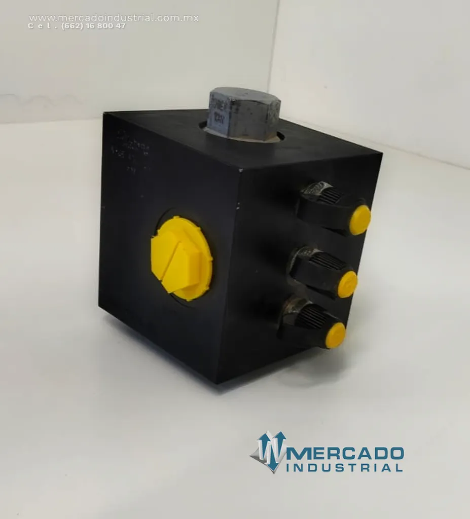 Bloque de válvulas hidráulicas 17.00 GPM modelo A305-45J-J11 marca SUN