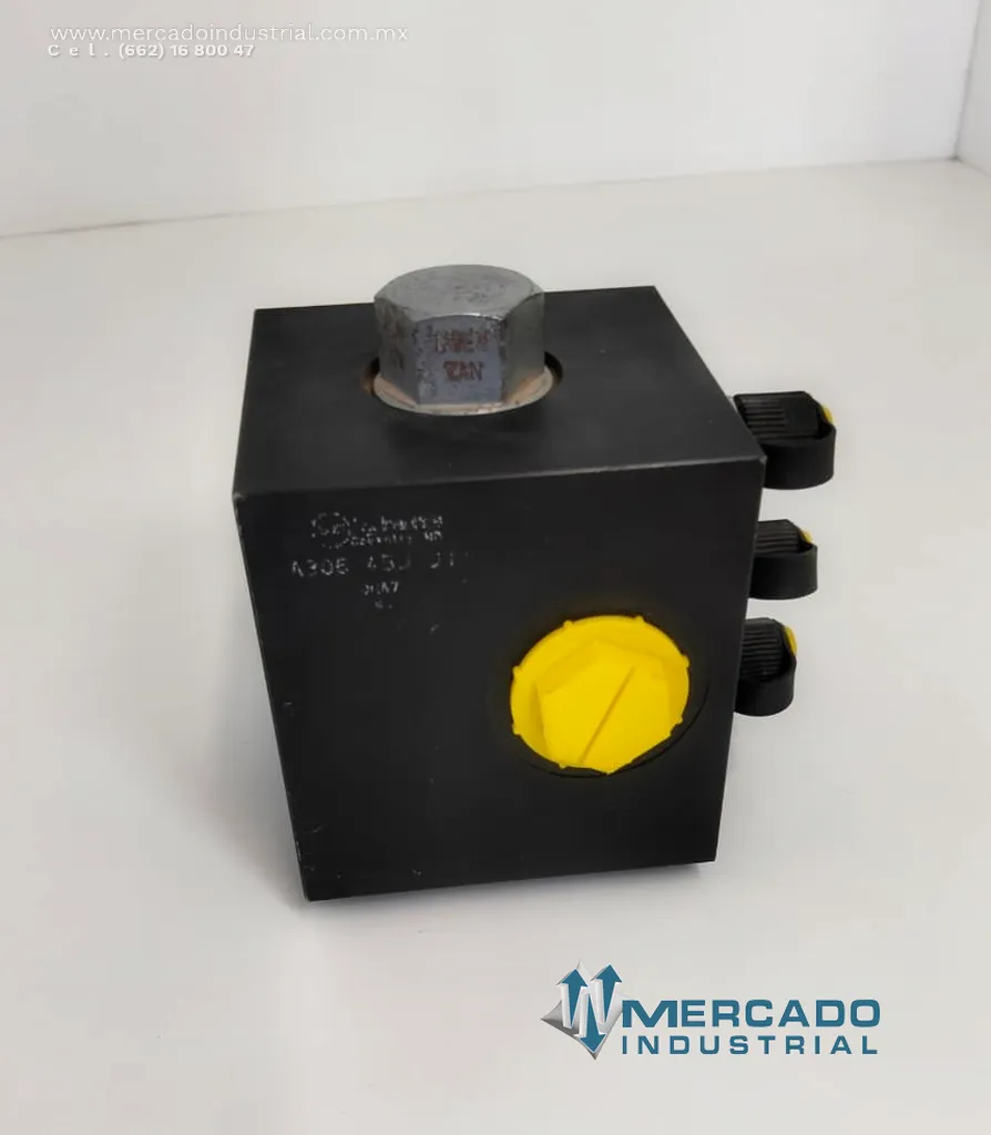 Bloque de válvulas hidráulicas 17.00 GPM modelo A305-45J-J11 marca SUN