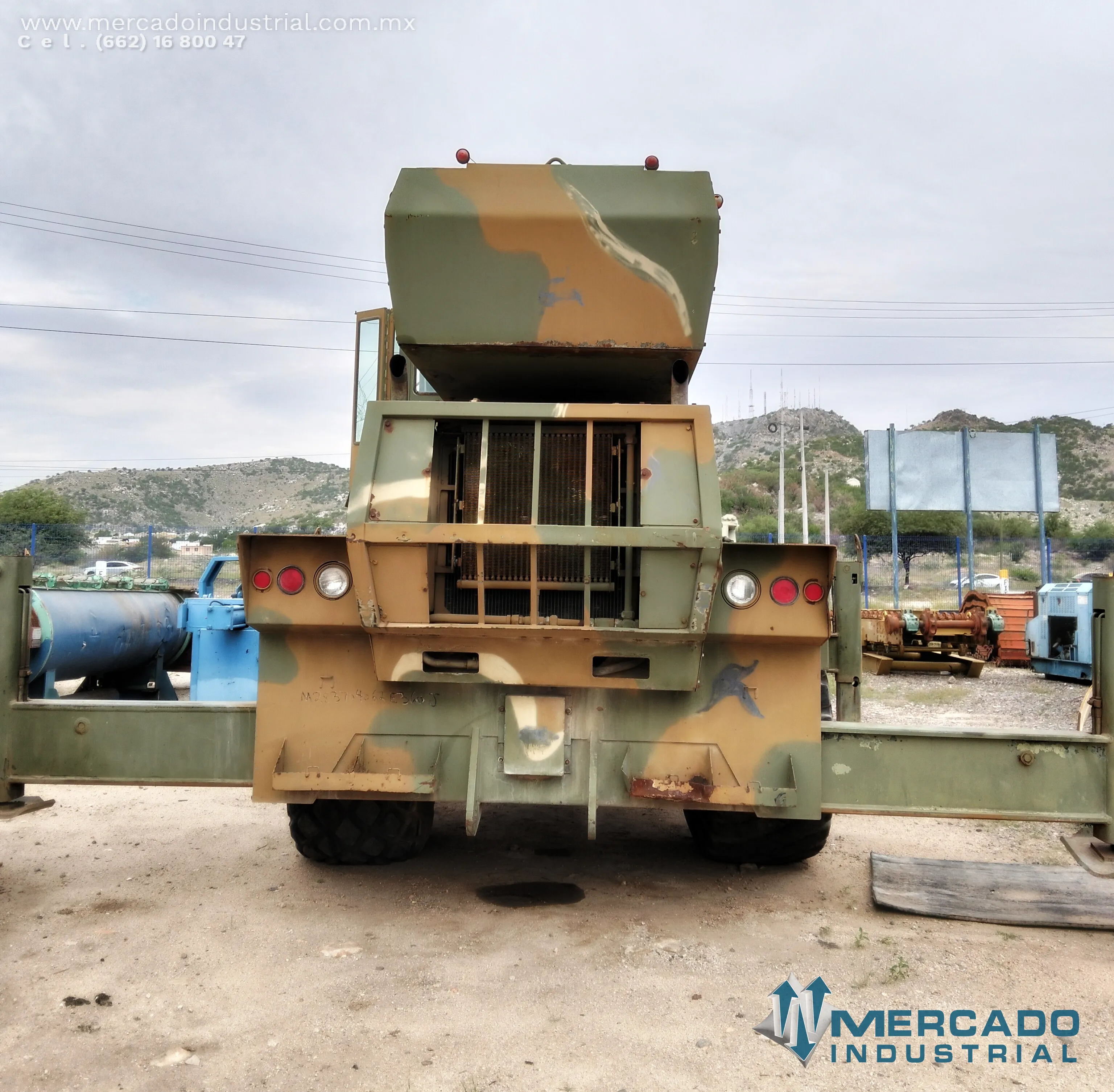 Grúa CRANE RT 30 TON modelo MC2500 marca DROTT