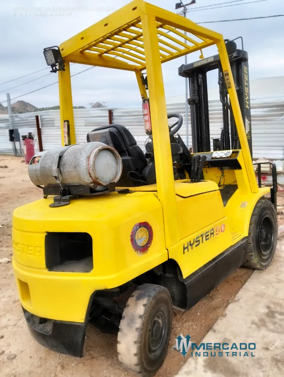 Montacargas 5000lbs carga modelo H50 marca Hyster