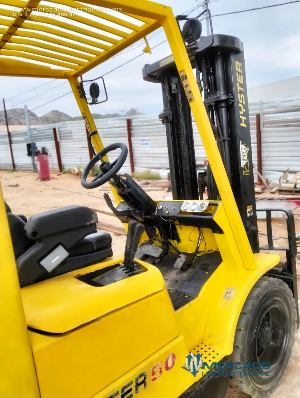 Montacargas 5000lbs carga modelo H50 marca Hyster