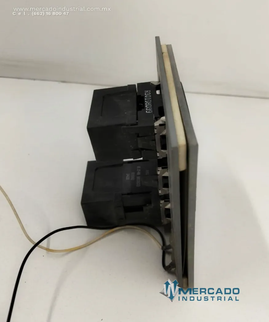 Módulo de interruptores eléctricos 24V parte R55535D1 marca Eaton
