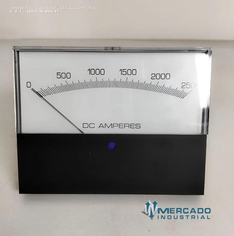 Amperímetro analógico 2500Amps modelo M000-841370A marca L&W industries