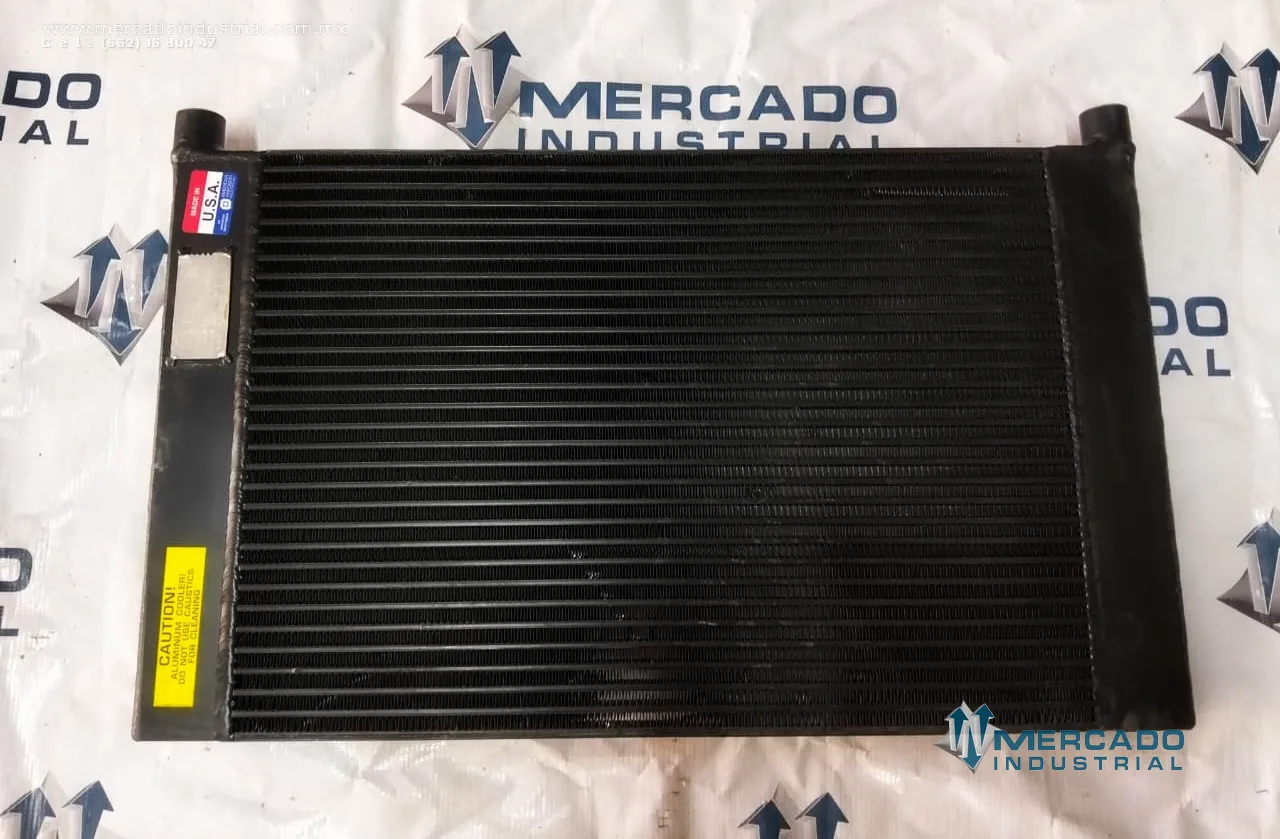 Enfriador de aire 150 PSI modelo 71-1098 marca Compair Leroi