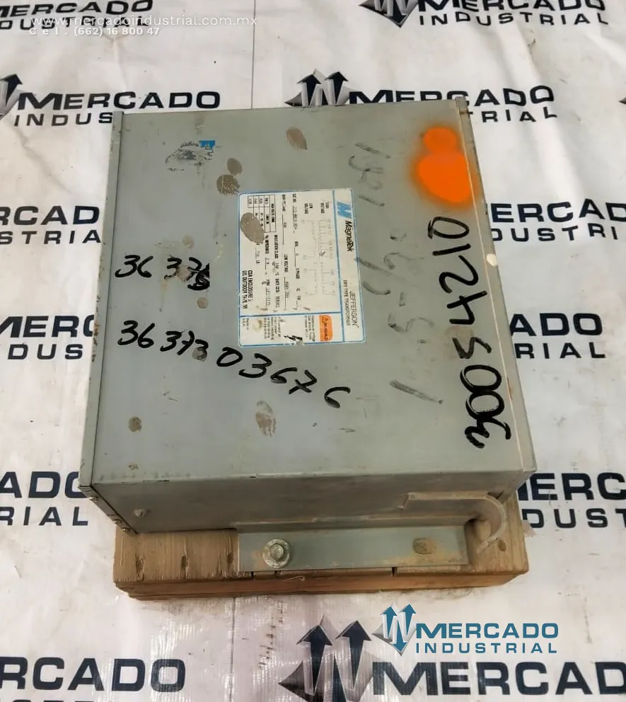 Transformador seco 6 KVA 460 V modelo N9603 marca MAGNETEK