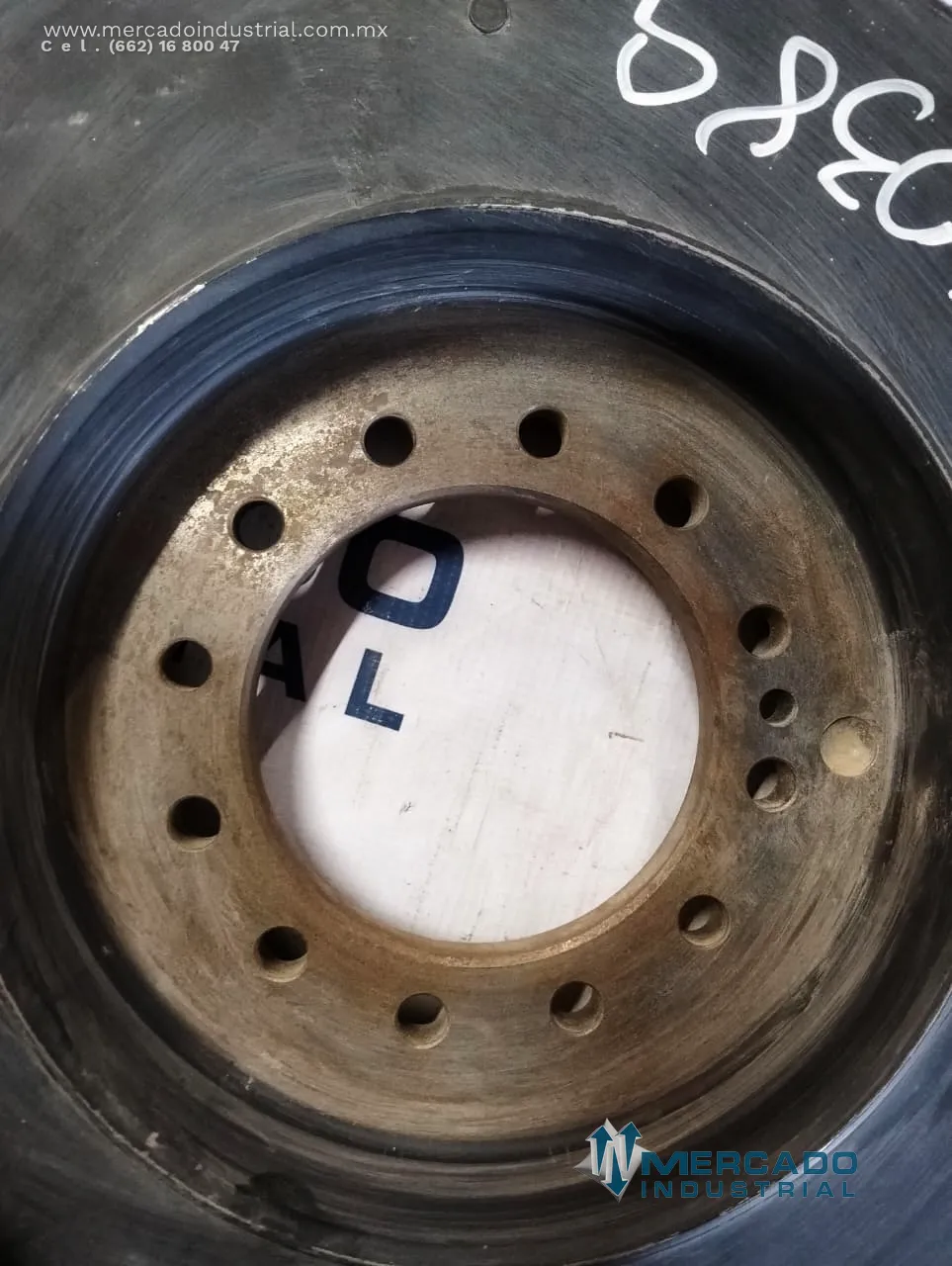 Amortiguador viscoso de vibraciones 15 1/2" parte 3093729 marca Cummins