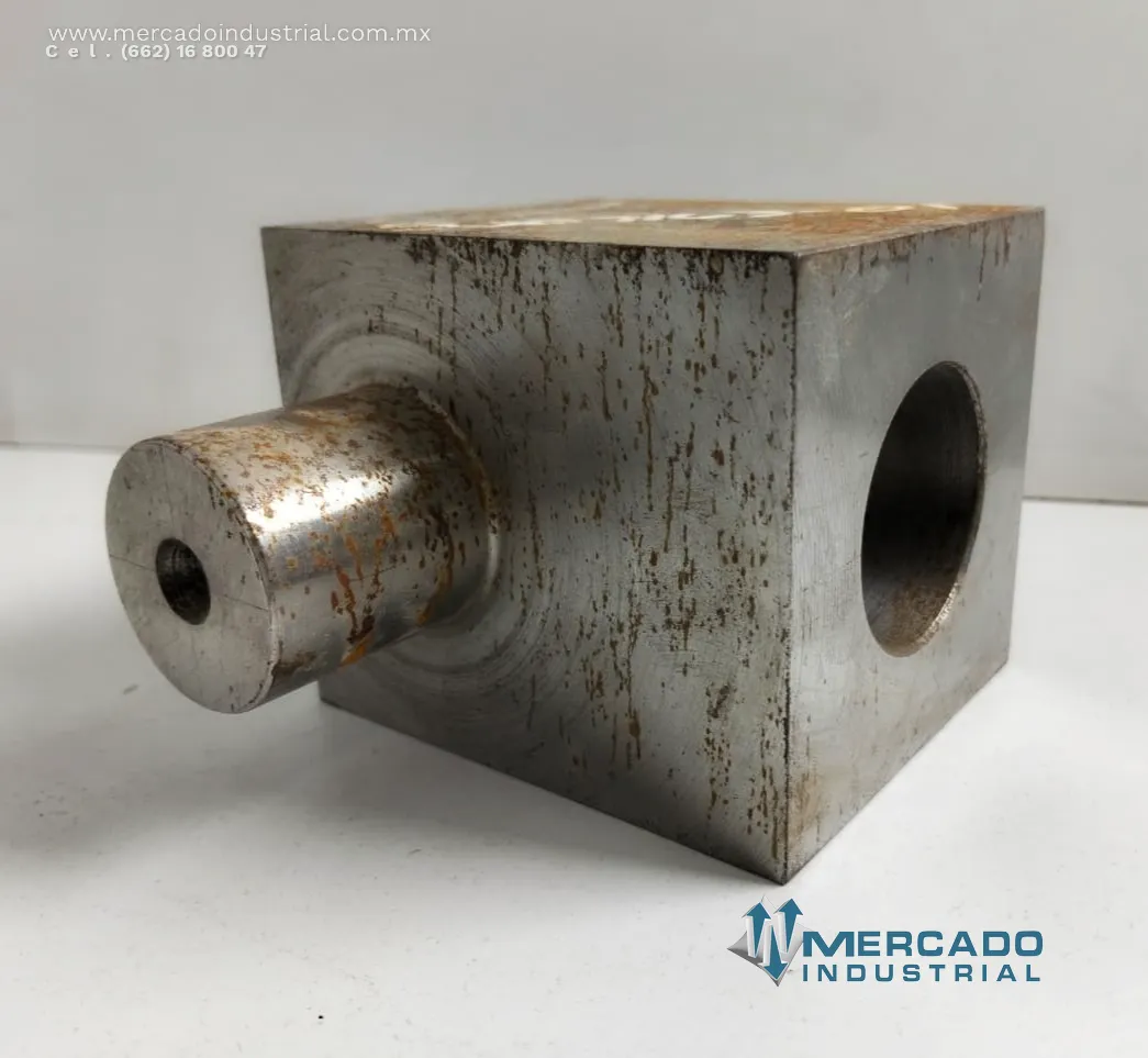 Muñón de acero 3" x 3 1/2" parte B007163-01