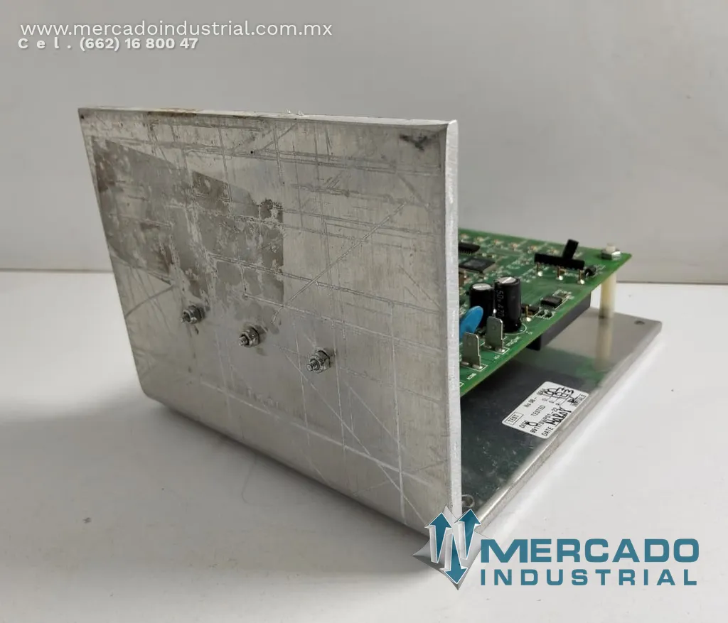Cargador de baterías 10 A 120 VCA monofásico modelo BCE10-12-120 marca Tornatec