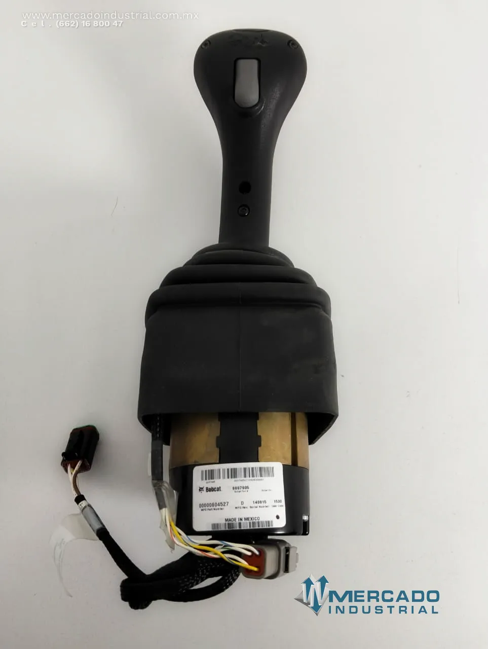 Joystick de control electrónico parte 6697905 marca Bobcat