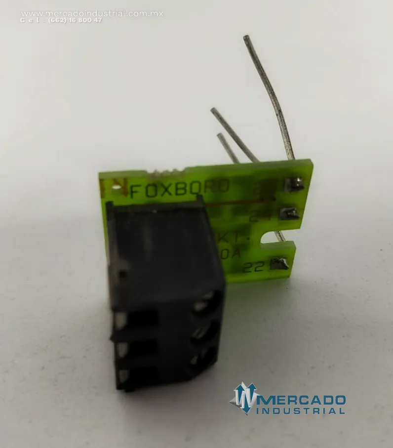 Tarjeta de conexión eléctrica parte L0122HR-22 marca FOXBORO