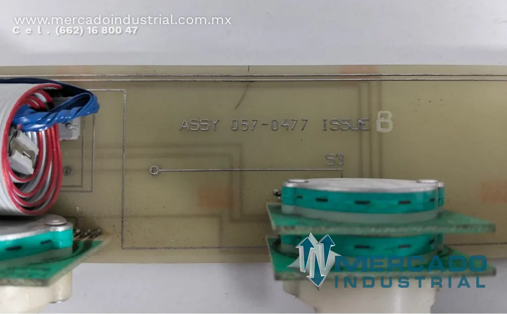 Tarjeta electrónica de potenciómetros parte 057-2103 marca PERKIN-ELMER
