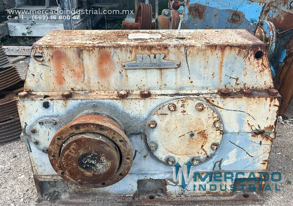 Reductor de velocidad 300 HP 5.562 ratio modelo 2110Y1-L marca FALK