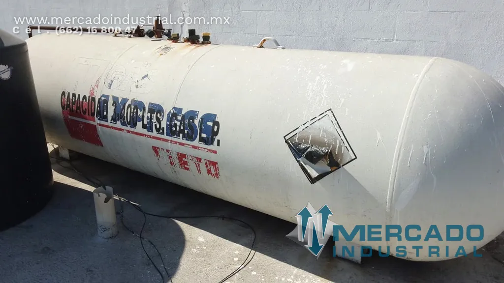 Tanque horizontal para gas LP de 3400 L marca TRINITY IND. DE MEXICO