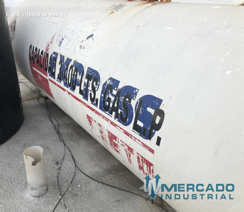 Tanque horizontal para gas LP de 3400 L marca TRINITY IND. DE MEXICO